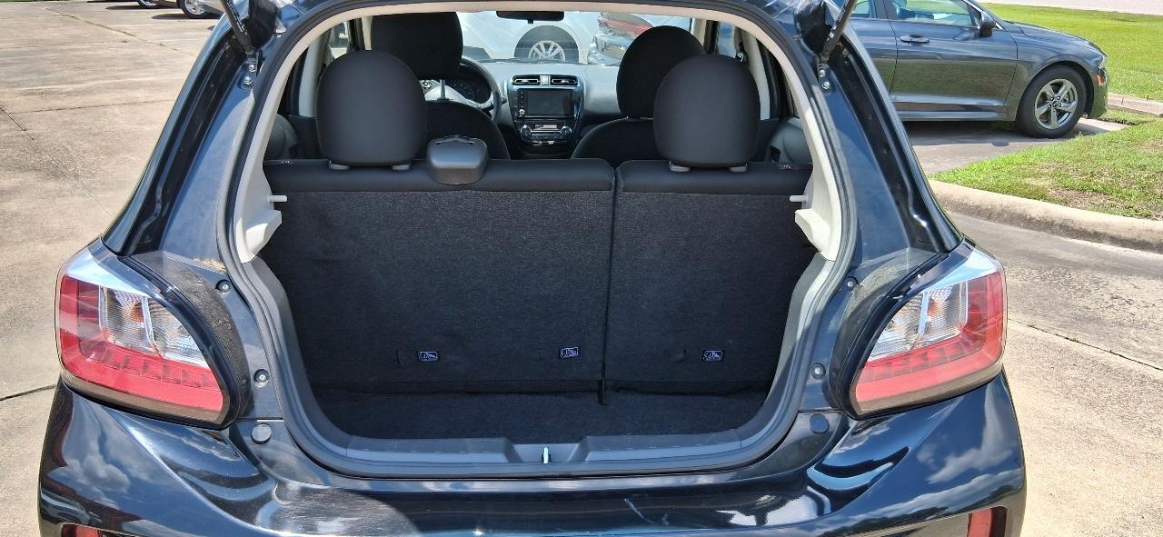Mitsubishi Mirage ES CVT 2024