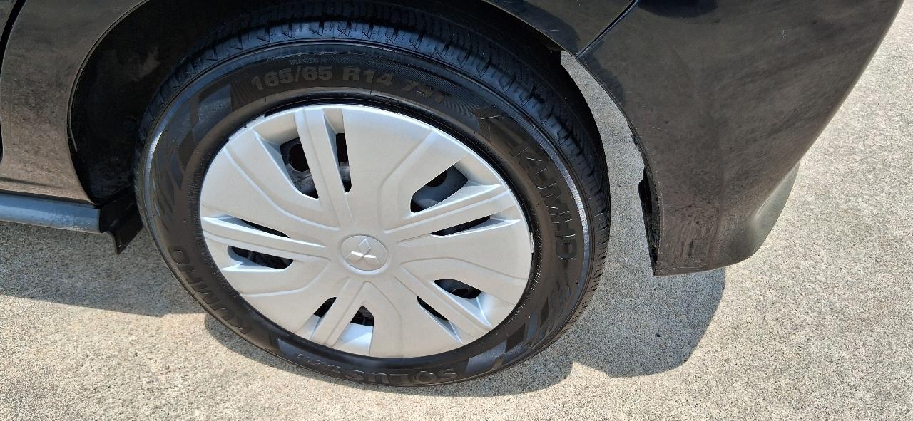 Mitsubishi Mirage ES CVT 2024