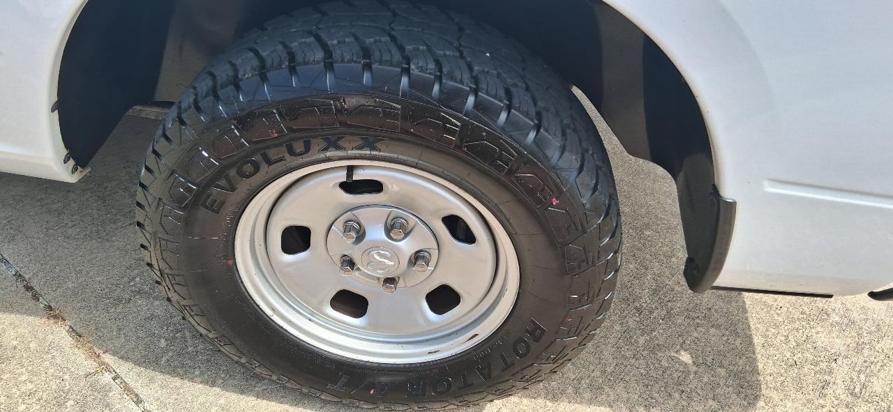 RAM 1500 Classic Tradesman 4x2 Quad Cab 6'4" Box 2019