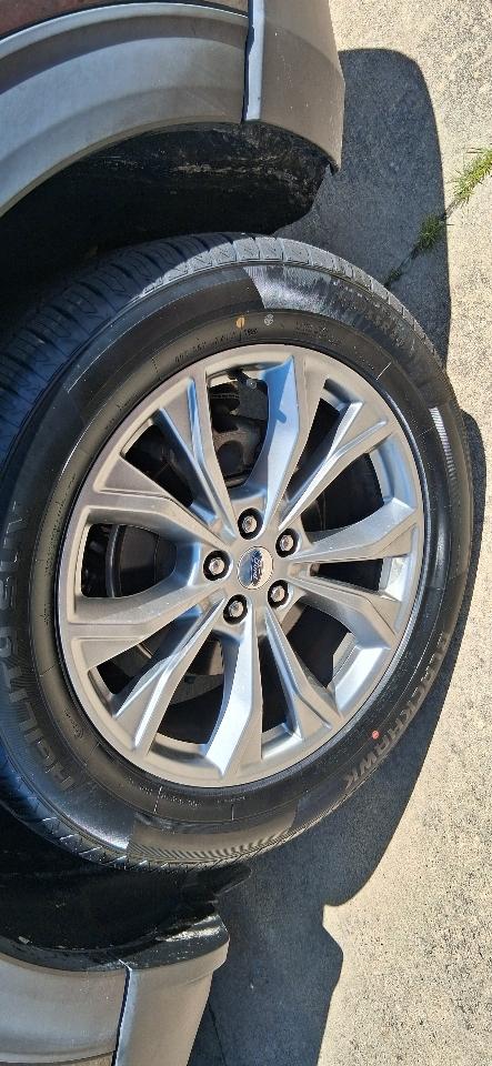 Ford Explorer XLT 4WD 2021