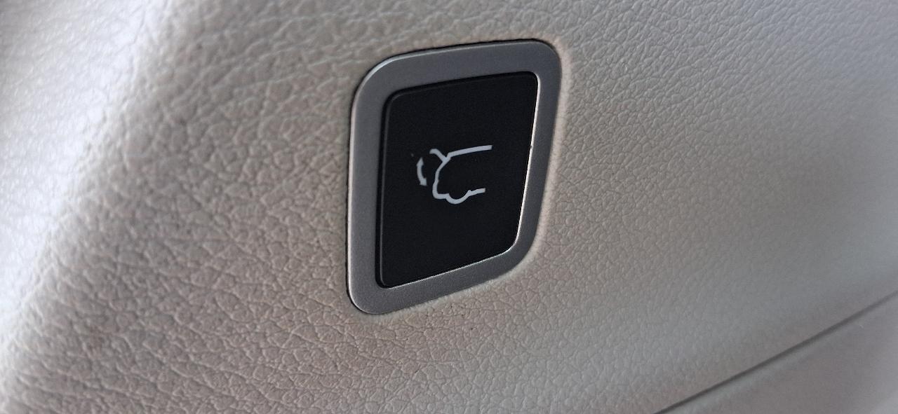 Chrysler Pacifica Touring L FWD 2023