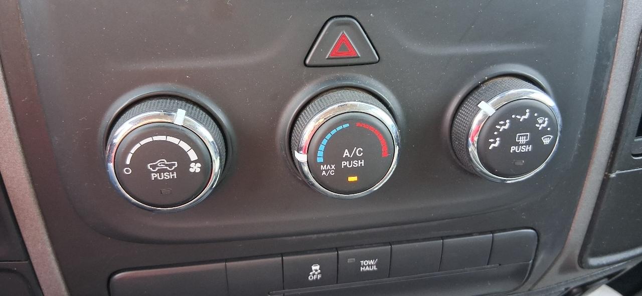 RAM 1500 Classic Tradesman 4x2 Quad Cab 6'4" Box 2019