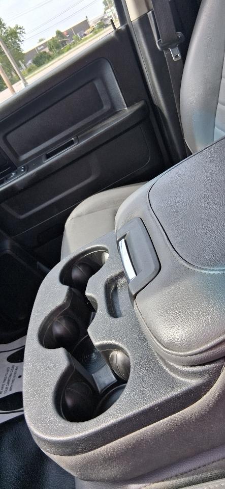 RAM 1500 Classic Tradesman 4x2 Quad Cab 6'4" Box 2019