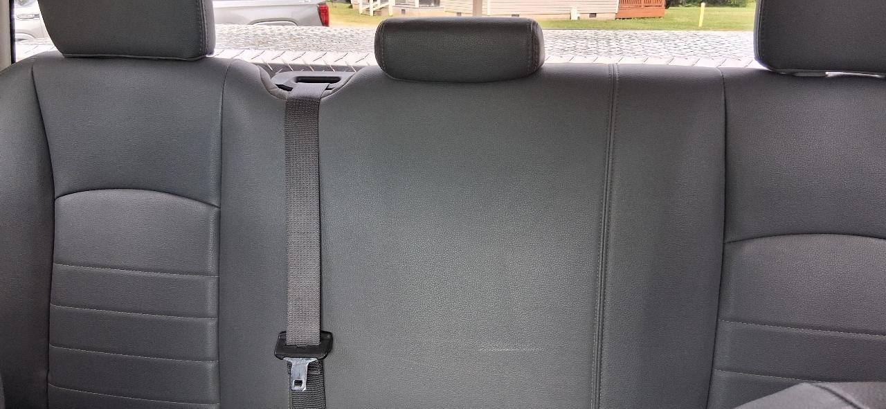 RAM 1500 Classic Tradesman 4x2 Quad Cab 6'4" Box 2019