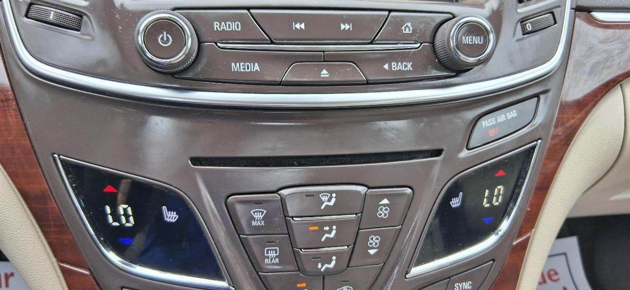 Buick Regal 4dr Sdn Premium I FWD 2015
