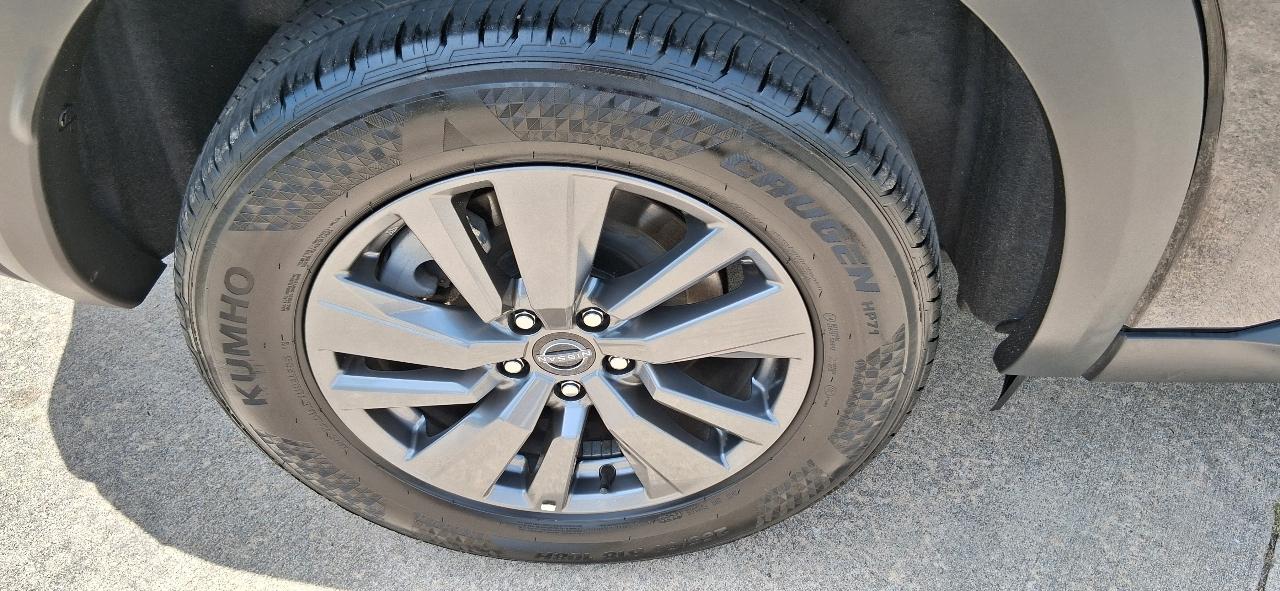 Nissan Pathfinder SV 2WD 2025