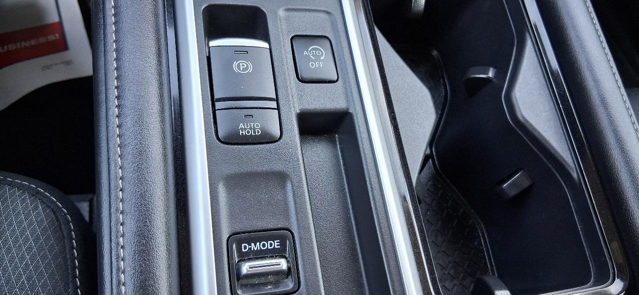 Nissan Pathfinder SV 2WD 2025