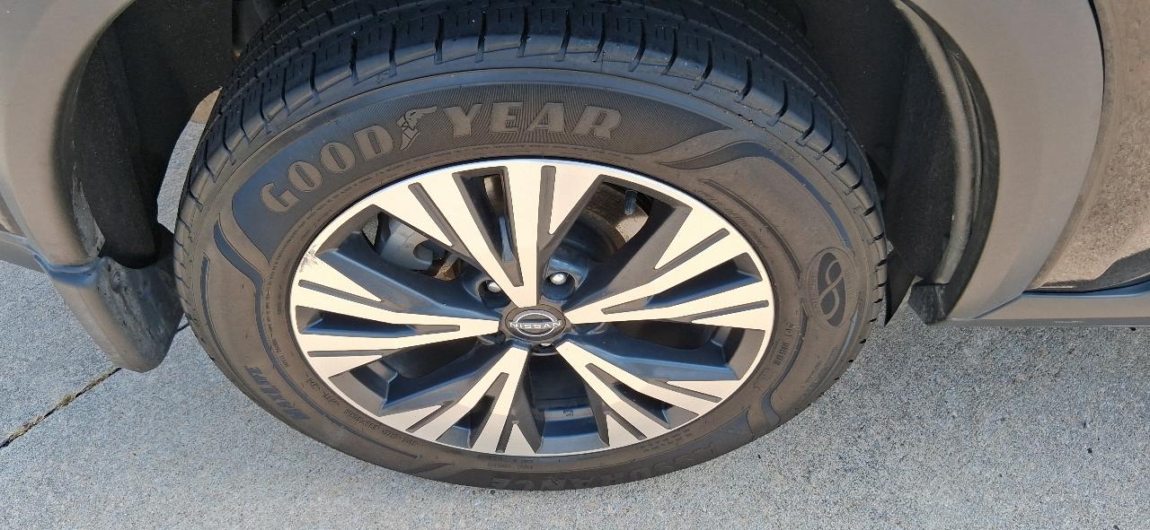 Nissan Rogue FWD SV *Ltd Avail* 2023