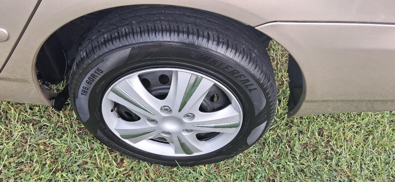 Toyota Corolla 4dr Sdn Auto LE (Natl) 2007