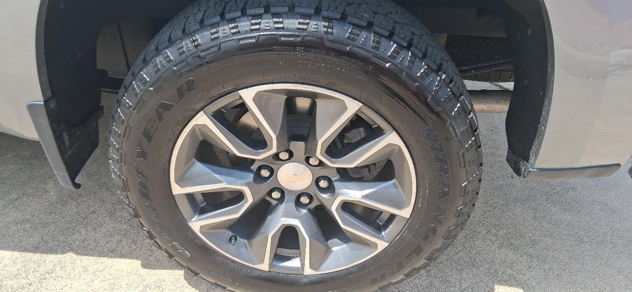 Chevrolet Silverado 1500 Crew Cab Crew Cab 143.5" WB 4WD Z71 2024