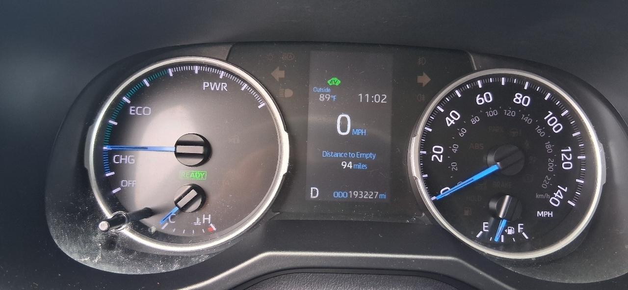 Toyota RAV4 Hybrid LE AWD (Natl) 2021