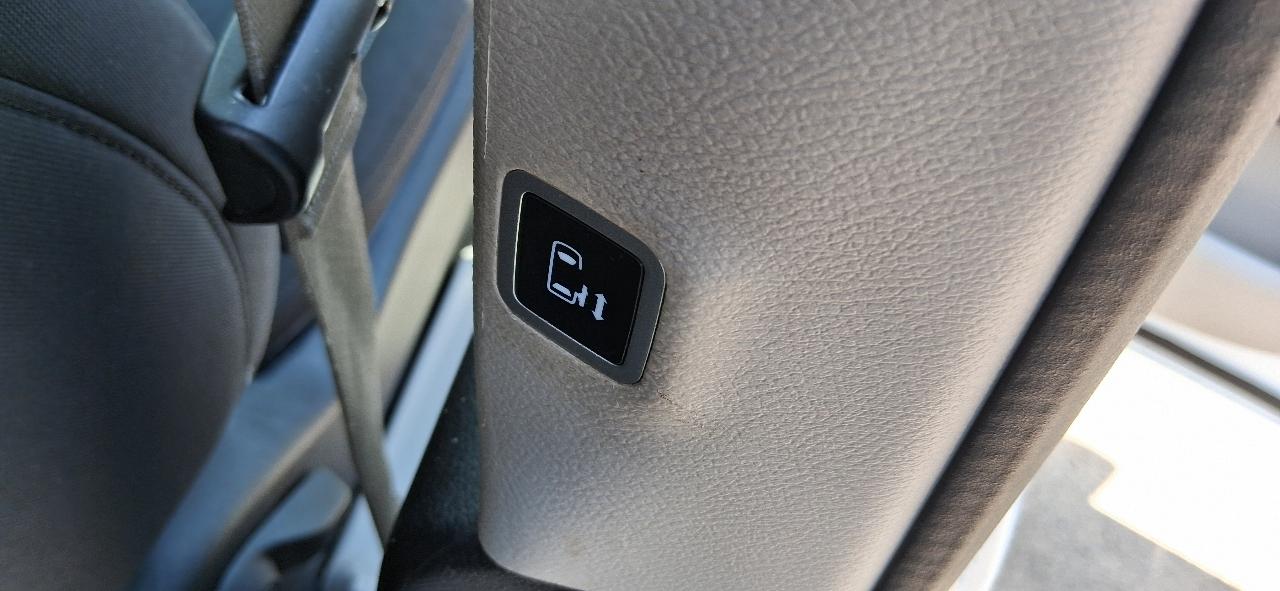 Chrysler Voyager LX FWD 2023