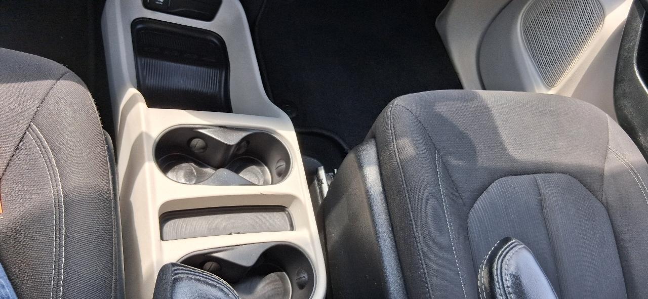 Chrysler Voyager LX FWD 2023