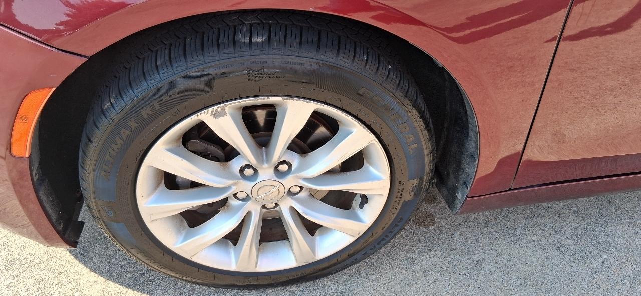 Chrysler 200 4dr Sdn C FWD 2016