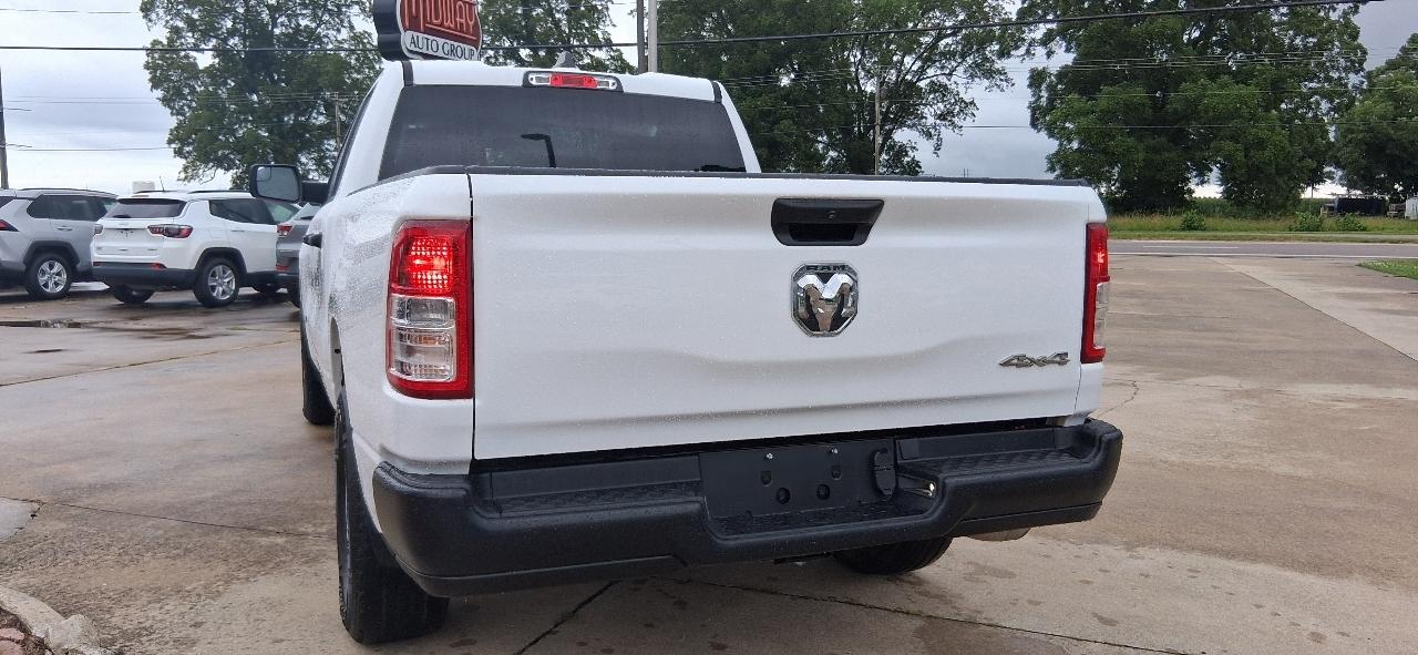 RAM 1500 Tradesman 4x4 Quad Cab 6'4" Box 2022