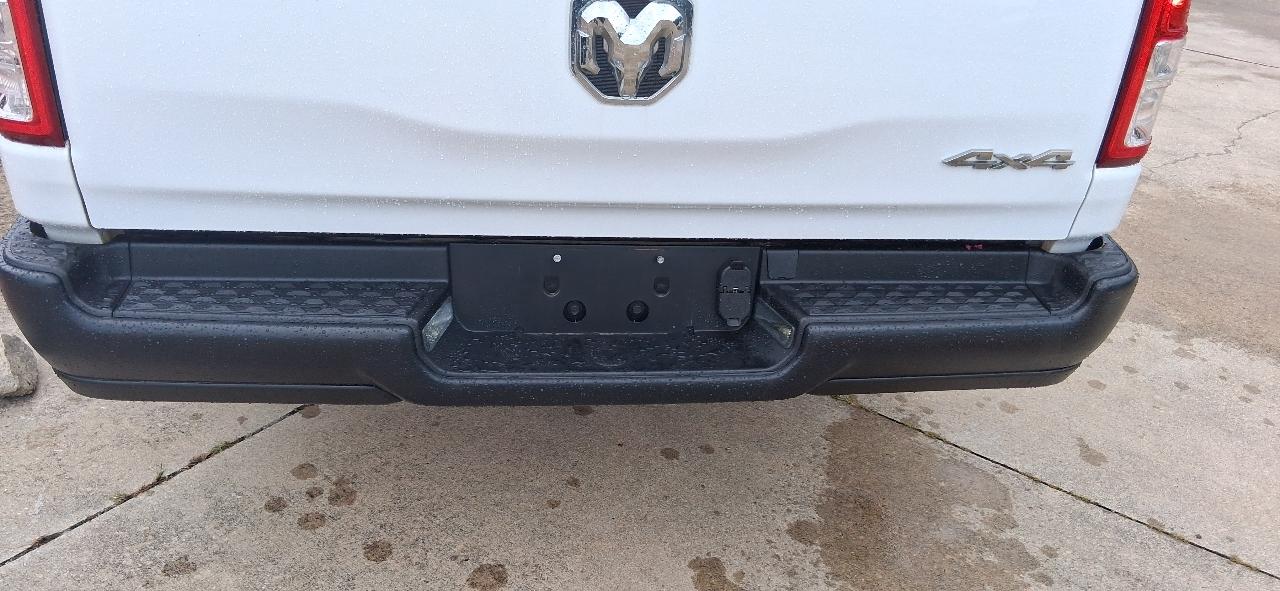RAM 1500 Tradesman 4x4 Quad Cab 6'4" Box 2022