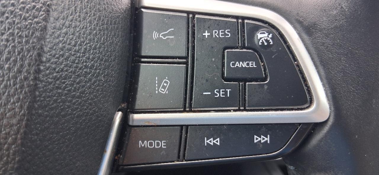 Toyota Highlander LE 4D SUV FWD 4cyl 2024