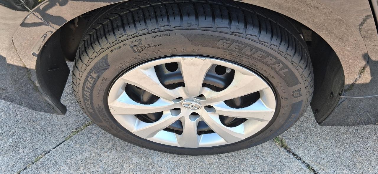 Toyota Corolla LE CVT (Natl) 2022