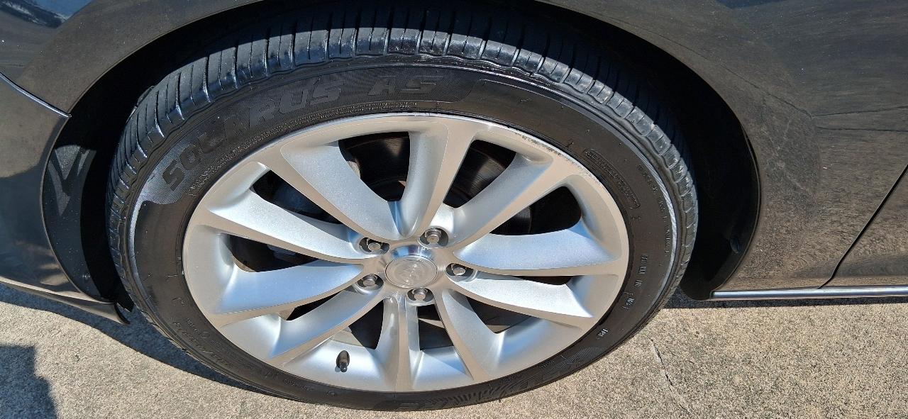 Buick Verano 4dr Sdn Leather Group 2015