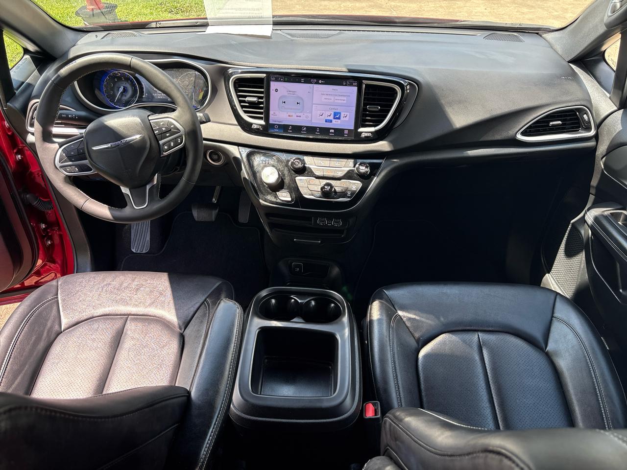 Chrysler Pacifica Select FWD 2025
