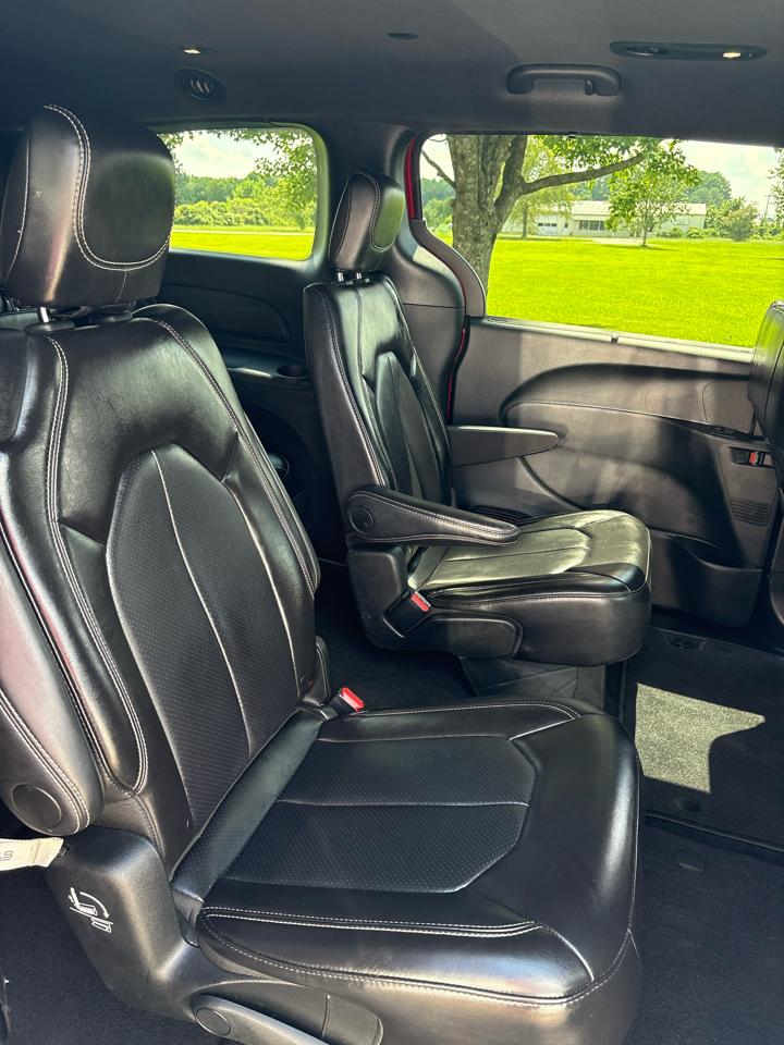 Chrysler Pacifica Select FWD 2025