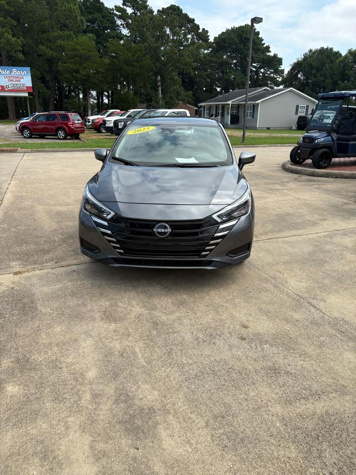 Nissan Versa SV CVT 2025