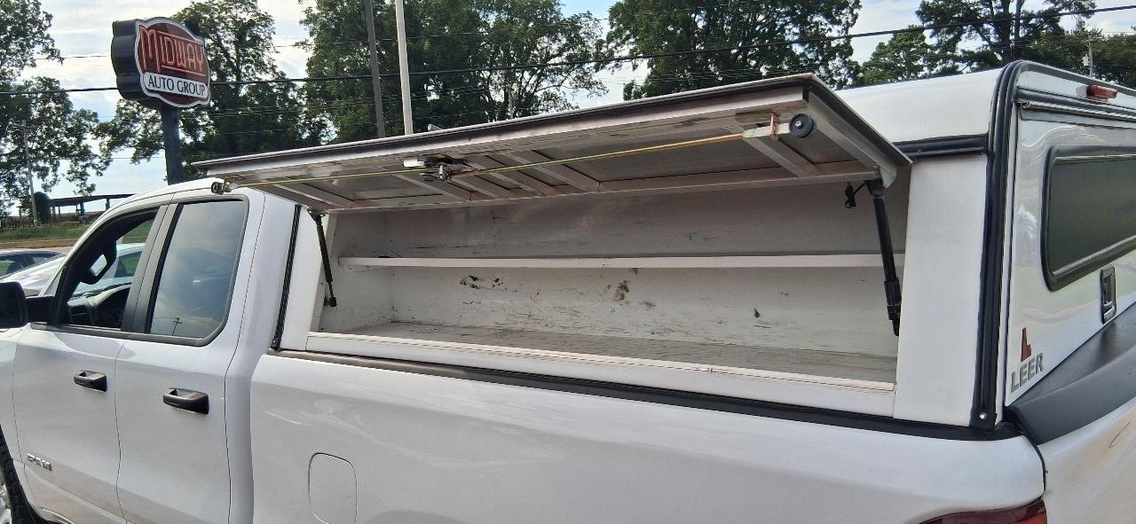 RAM 1500 Tradesman 4x4 Quad Cab 6'4" Box 2022