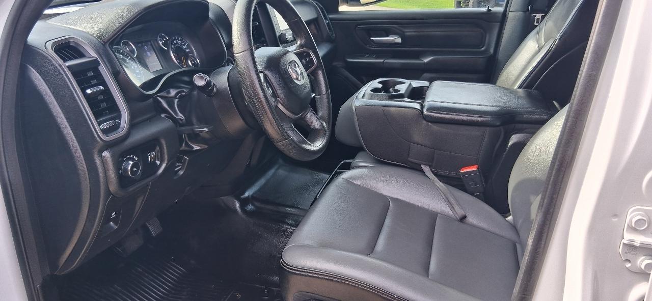 RAM 1500 Tradesman 4x4 Quad Cab 6'4" Box 2022