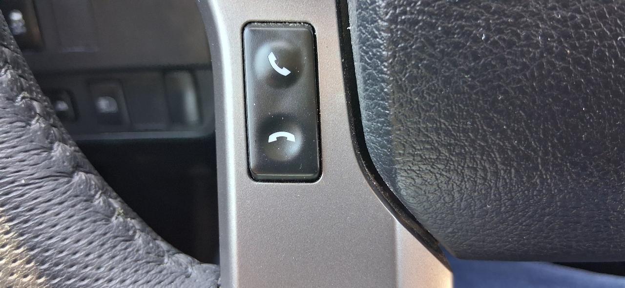 Toyota Tacoma 2WD SR5 Double Cab 5' Bed V6 AT (Natl) 2023