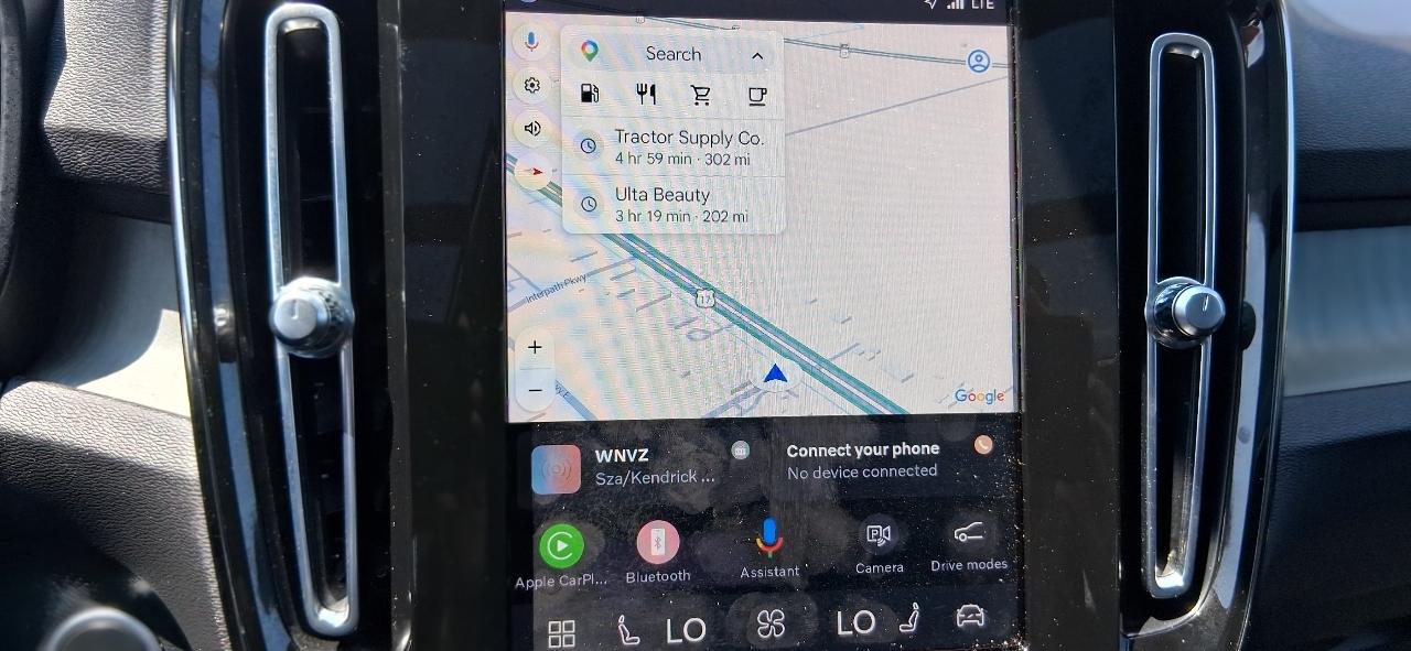 Volvo XC40 B5 AWD Plus Bright Theme 2023