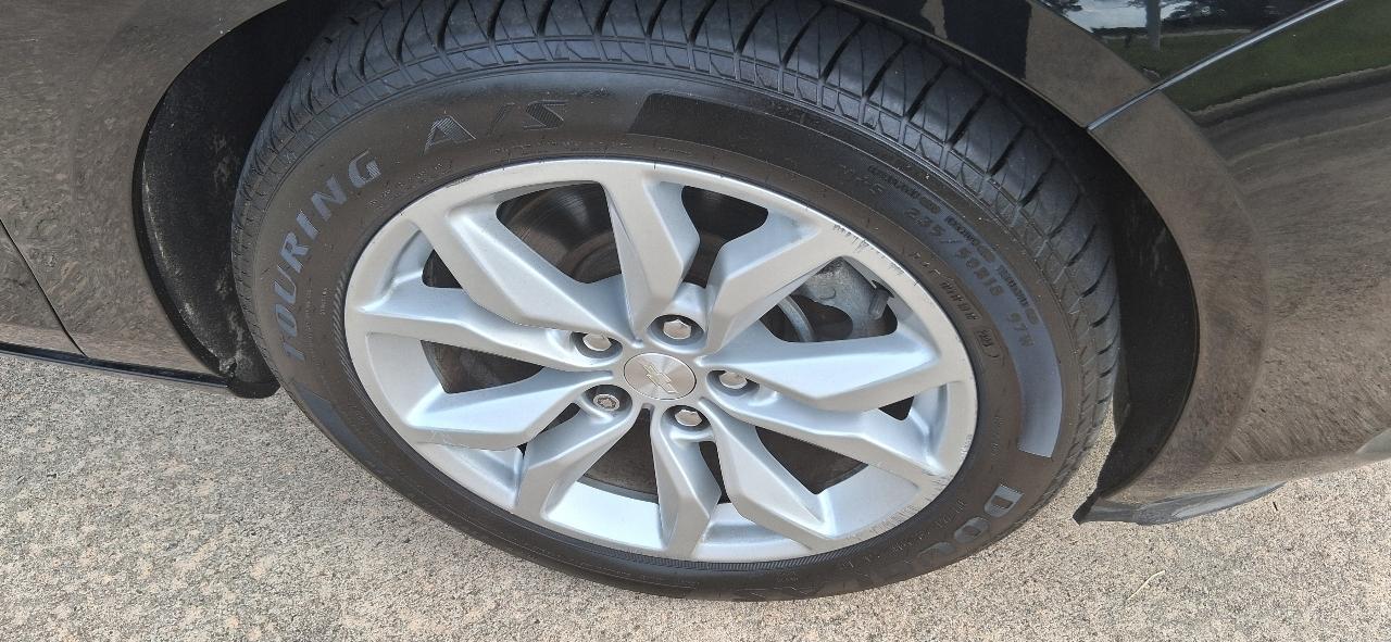 Chevrolet Impala 4dr Sdn LT w/1LT 2016