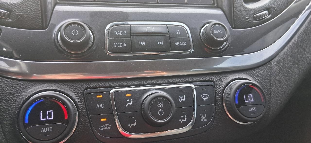 Chevrolet Impala 4dr Sdn LT w/1LT 2016