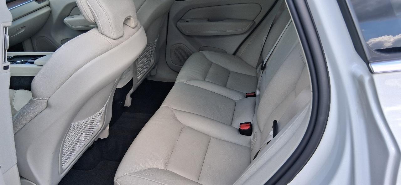 Volvo XC60 B5 AWD Momentum 2022