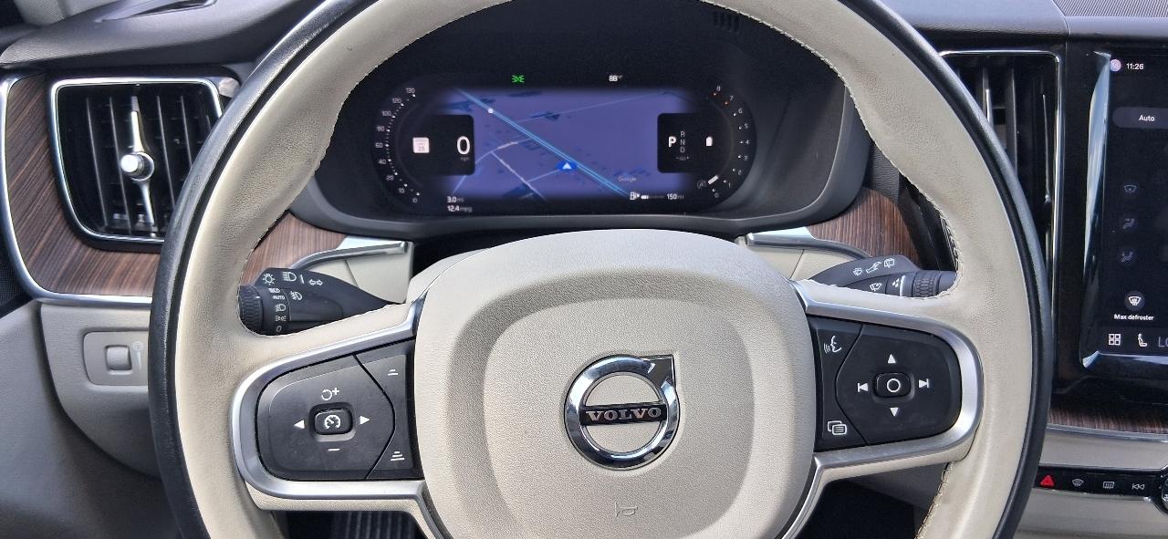 Volvo XC60 B5 AWD Momentum 2022