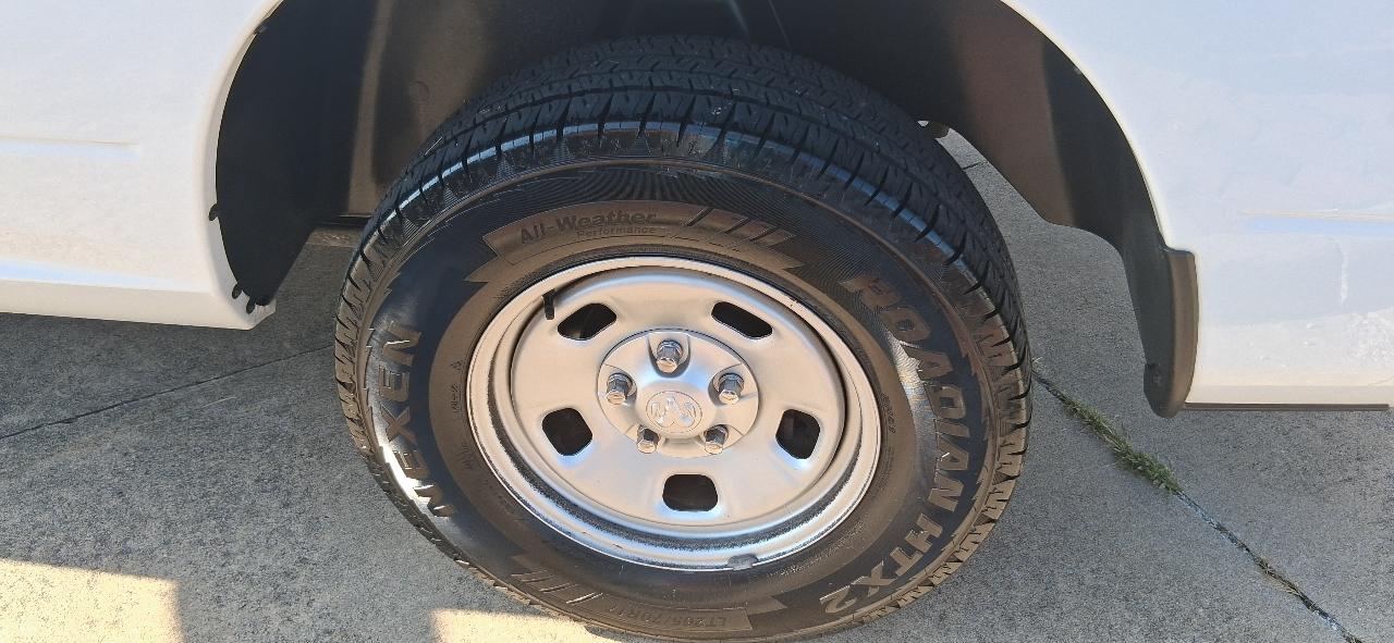 RAM 1500 Classic Tradesman 4x2 Reg Cab 8' Box 2019