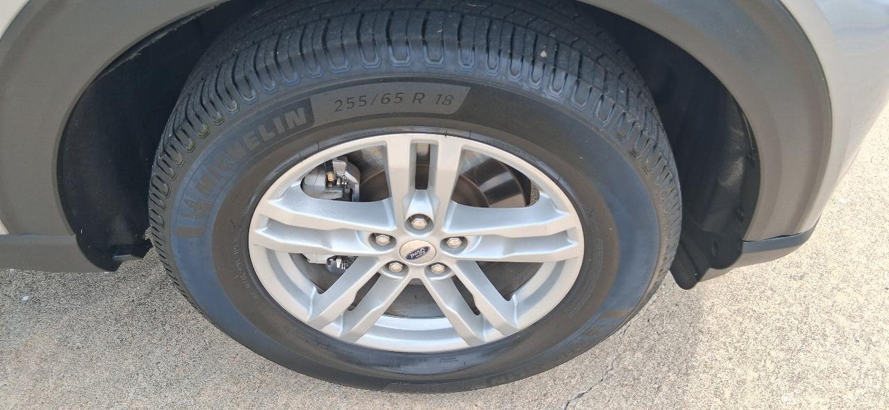Ford Explorer XLT 4WD 2022