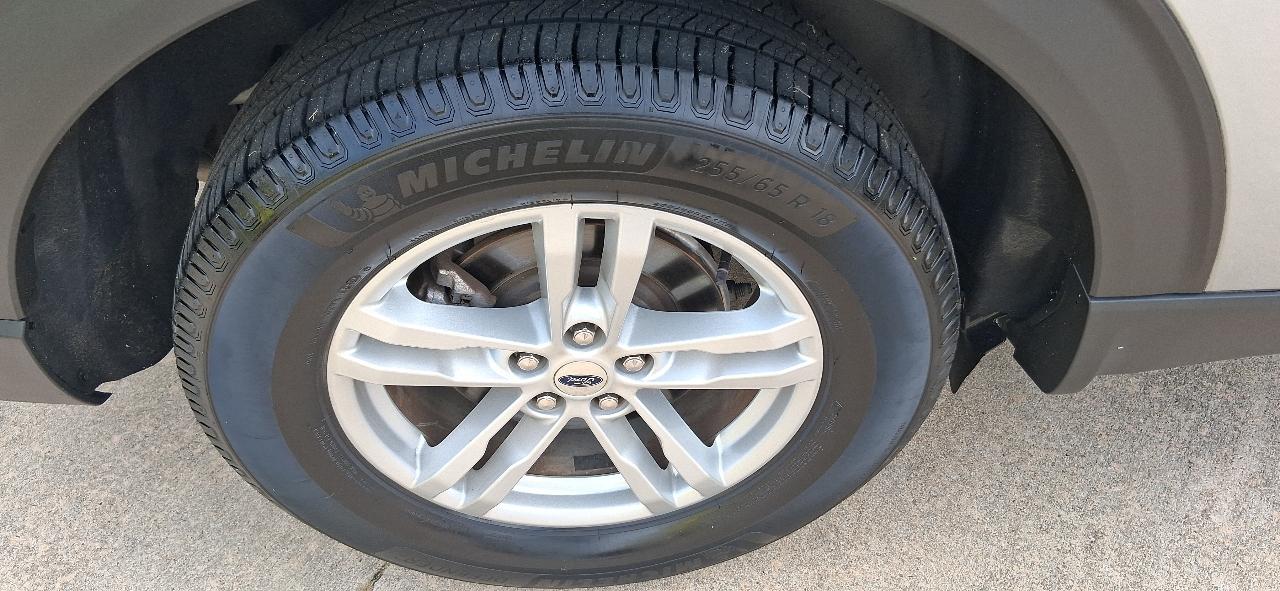 Ford Explorer XLT 4WD 2022