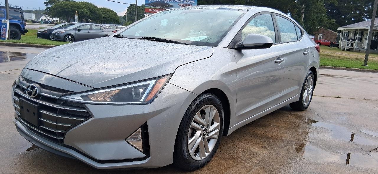 2020 Hyundai Elantra photo 2