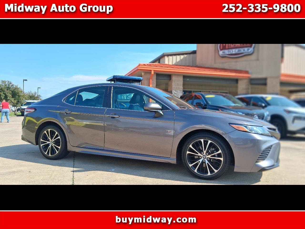 Toyota Camry SE Auto (Natl) 2020