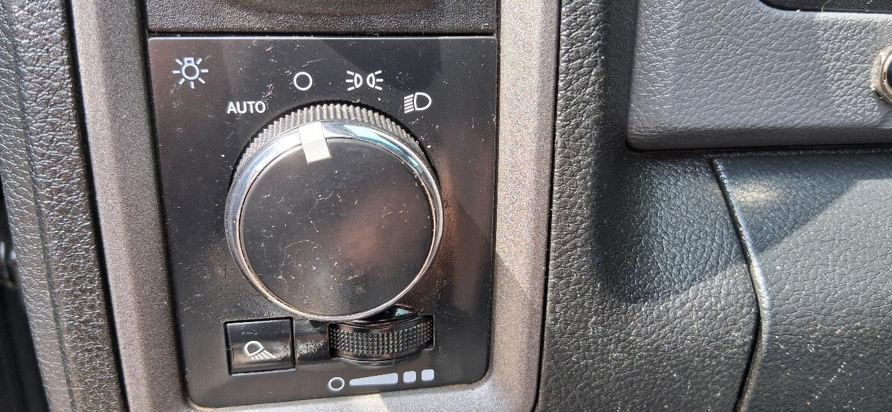 RAM 1500 Classic Tradesman 4x4 Quad Cab 6'4" Box 2019