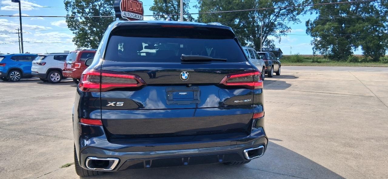 BMW X5 sDrive40i Sports Activity Vehicle 2021