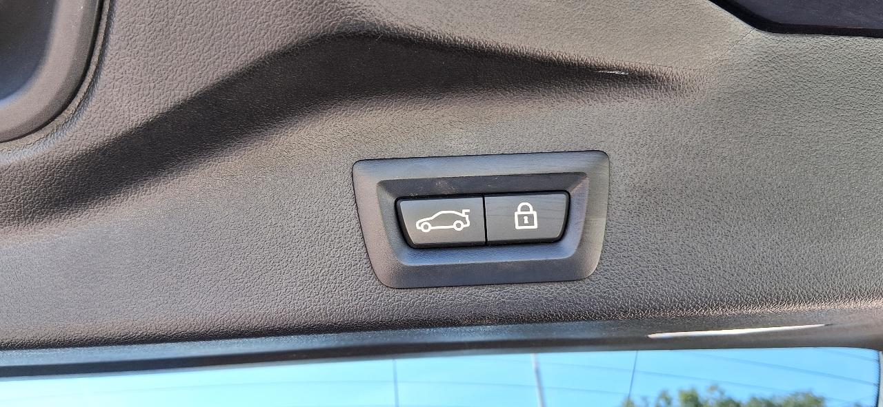 BMW X5 sDrive40i Sports Activity Vehicle 2021