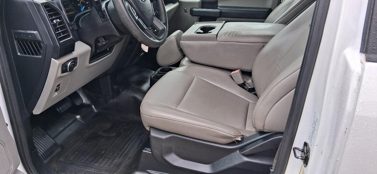 Ford F-150 XLT 2WD Reg Cab 8' Box 2018