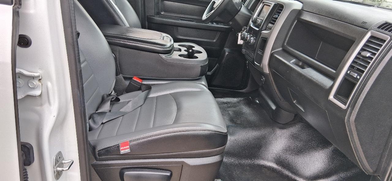 RAM 1500 Classic Tradesman 4x4 Quad Cab 6'4" Box 2021