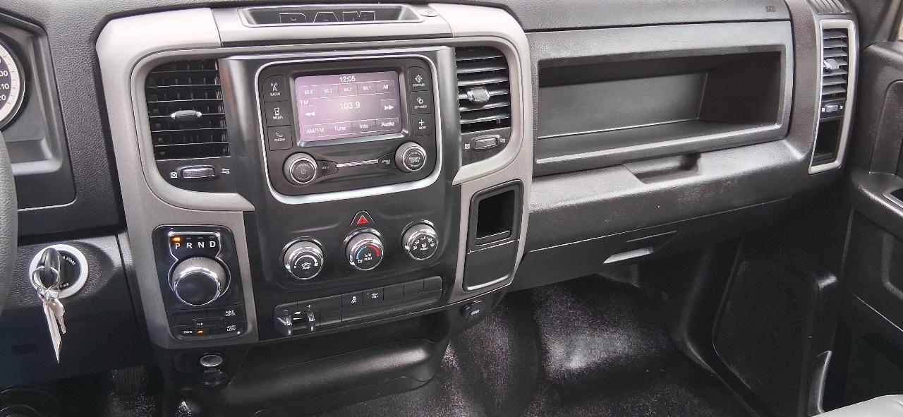RAM 1500 Classic Tradesman 4x4 Quad Cab 6'4" Box 2021