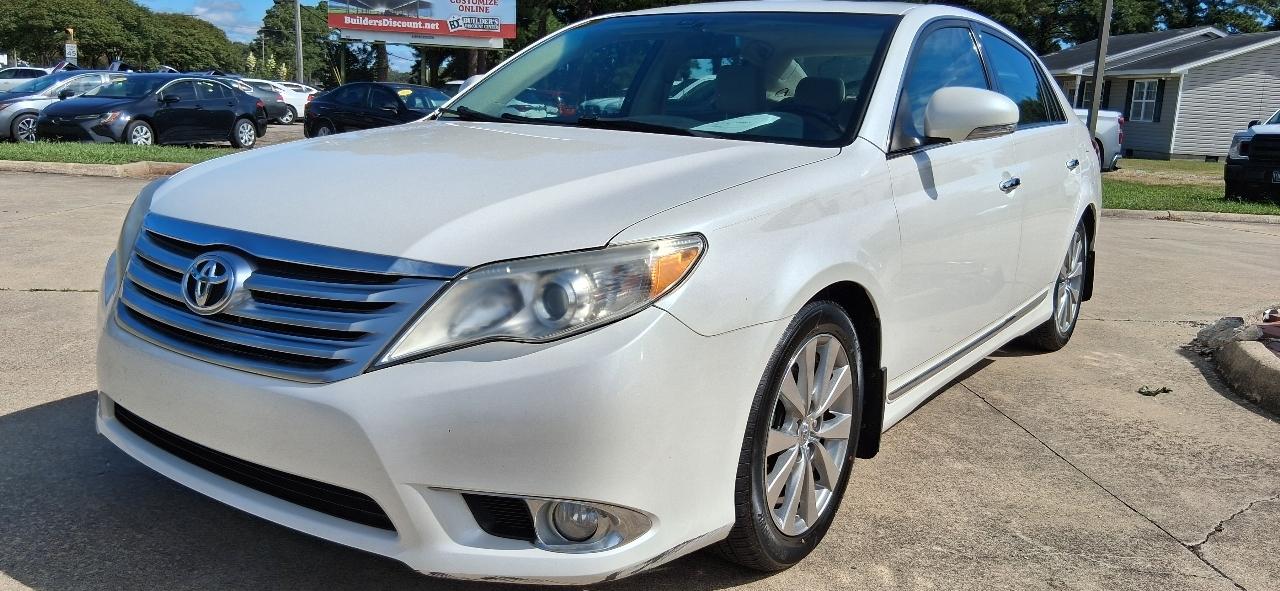 Toyota Avalon 4dr Sdn (Natl) 2012
