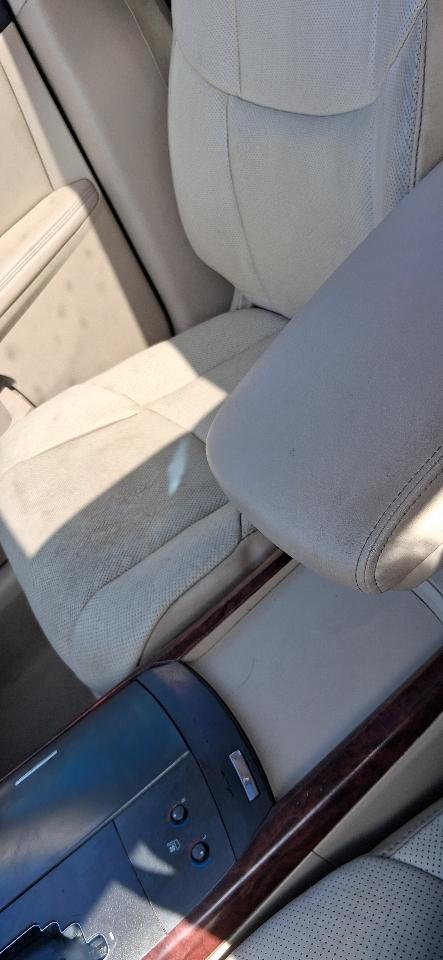 Toyota Avalon 4dr Sdn (Natl) 2012