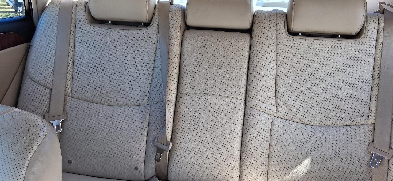 Toyota Avalon 4dr Sdn (Natl) 2012