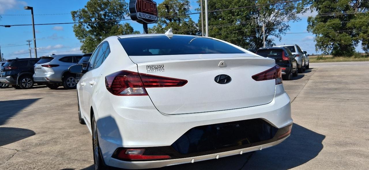 Hyundai Elantra SEL IVT 2020