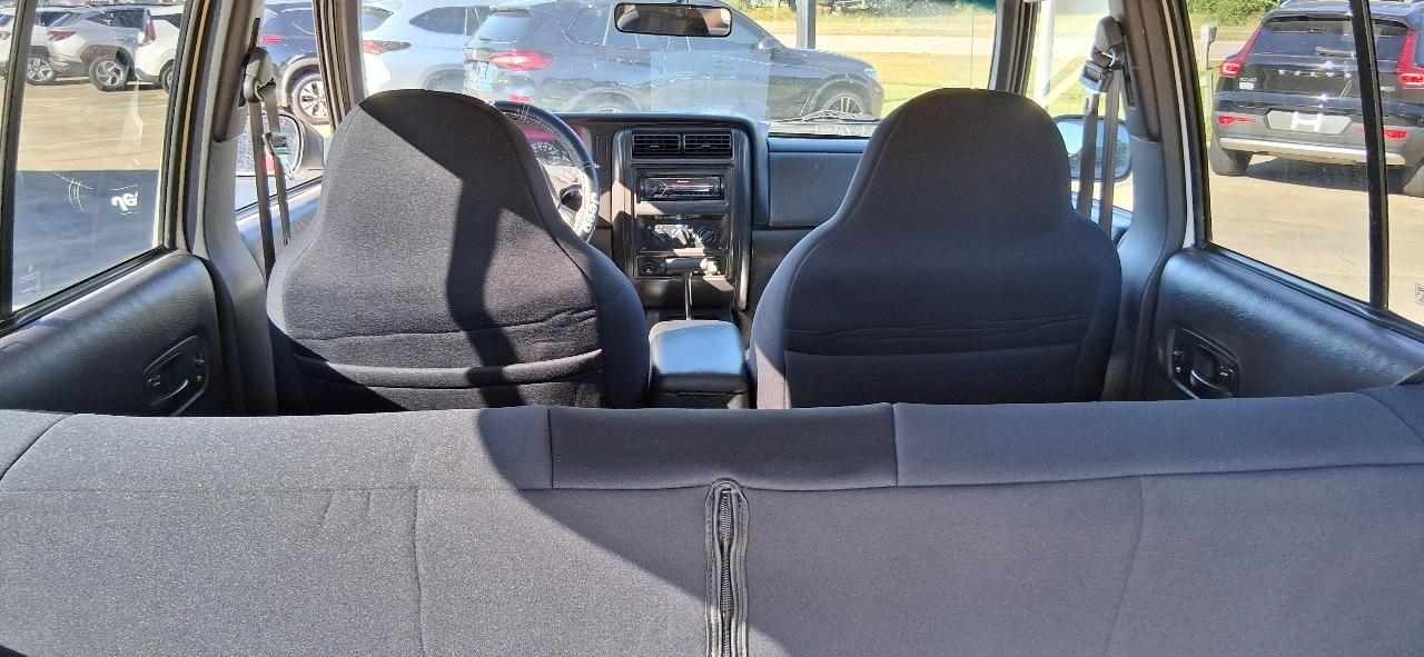 Jeep Cherokee 4dr Classic 4WD 1999